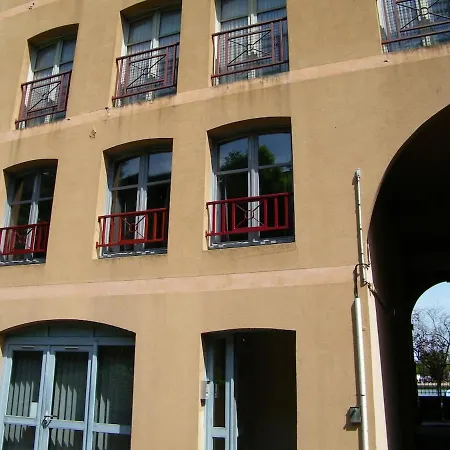 L'amiraute Apartment *